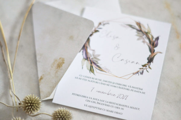 invitatii-nunta-shimmering-floral-wreath-3